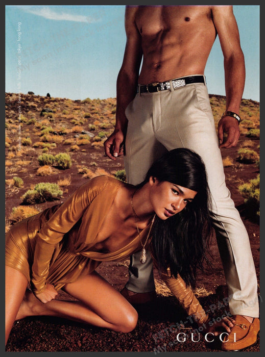 Gucci Clothing 2000s Print Advertisement Ad 2000 Sexy Couple Legs Fetch-the-Paper