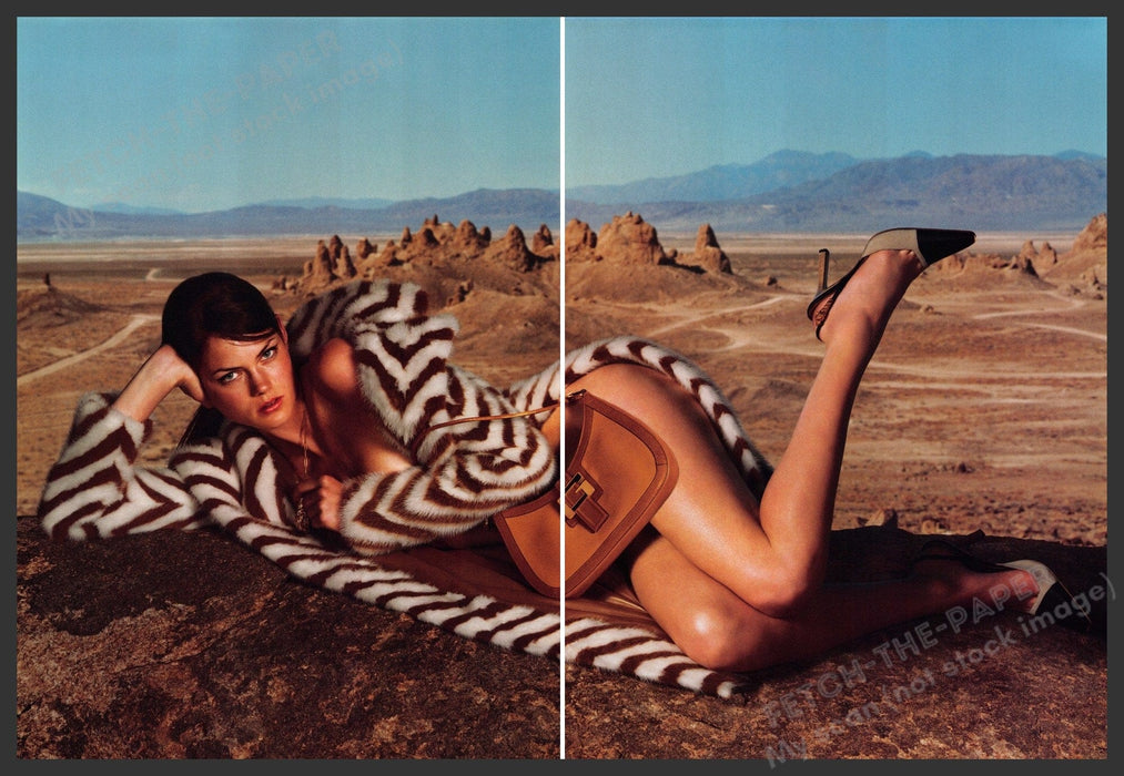 Gucci Fashion 2000s Print Advertisement (2 Page) Ad 2000 Bare Sexy Legs Fetch-the-Paper