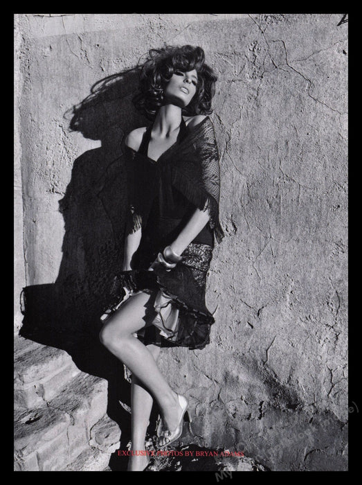 Guess by Marciano Legs 2000s Print Advertisement Ad Front & Back 2008 Line Gost Fetch the Paper!