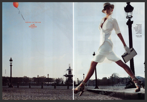 Hermes 2000s Print Advertisement (2 pg) 2006 Legs Girl City Street "In the air" Hermes