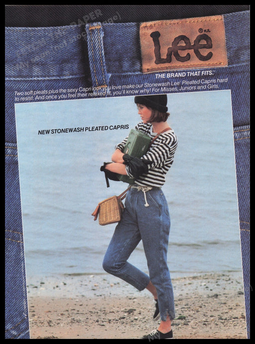Lee 1980s Print Advertisement Ad 1985 Fetch the Paper!