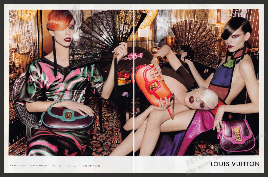 Louis Vuitton Handbags 2010s Print Advertisement (2 pages) 2011 Legs Models Fetch-the-Paper