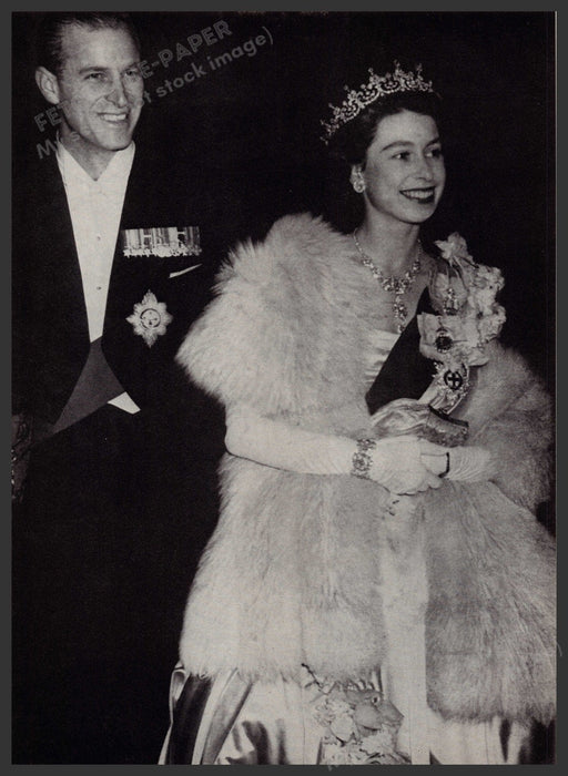 Queen Elizabeth II Vintage Magazine Article1970s (30 pages) 1977 Fetch-the-Paper