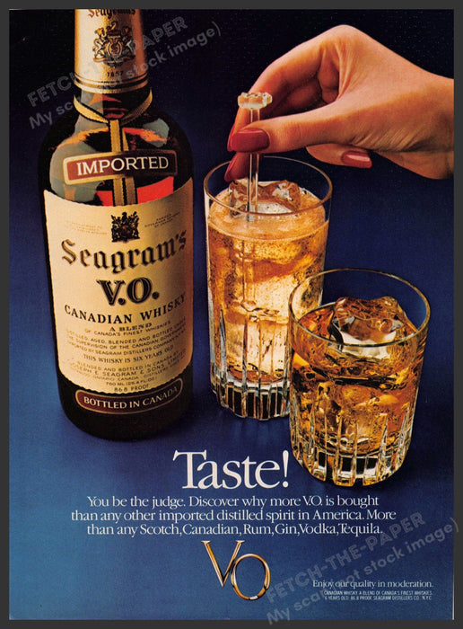 Seagram's V.O. 1980s Print Advertisement 1981 Stirring Stick Glasses Seagram's