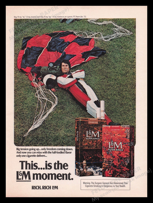 L&M Super Kings Cigarettes 1970s Print Advertisement Ad 1972 Parachute Fetch the Paper!