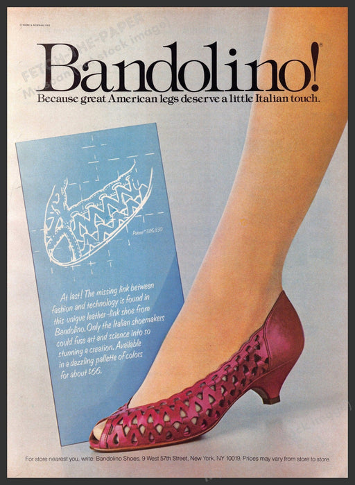 Bandolino Shoes 1980s Print Advertisement 1982 Legs Italian Touch Fetch-the-Paper