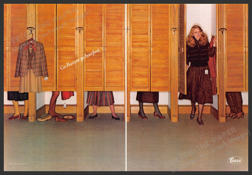 Bass Shoes 1980s Print Advertisement (2 pg) 1982 Barefoot Women's Changing Room Fetch-the-Paper