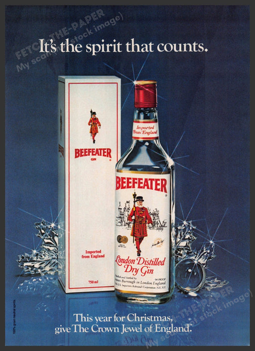 Beefeater Gin 1980s Print Advertisement 1982 Christmas Crown Jewel Fetch-the-Paper