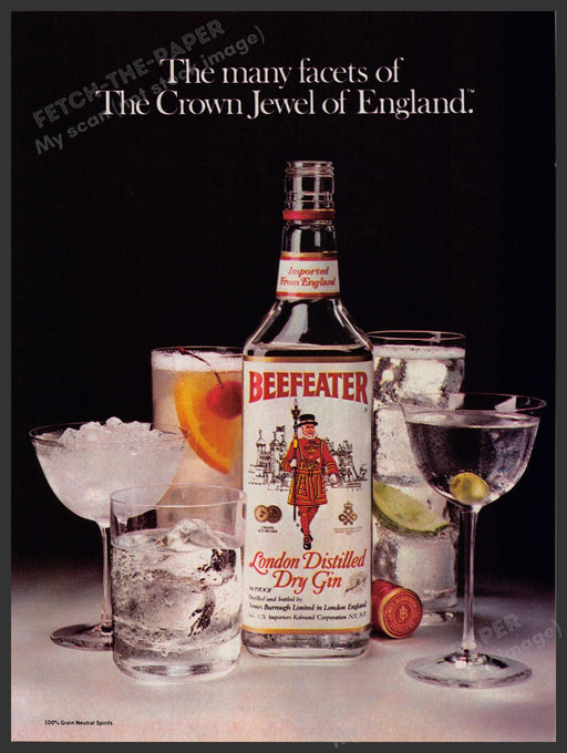 Beefeater The Crown Jewel of England 1980s Print Advertisement Ad 1981 Fetch-the-Paper
