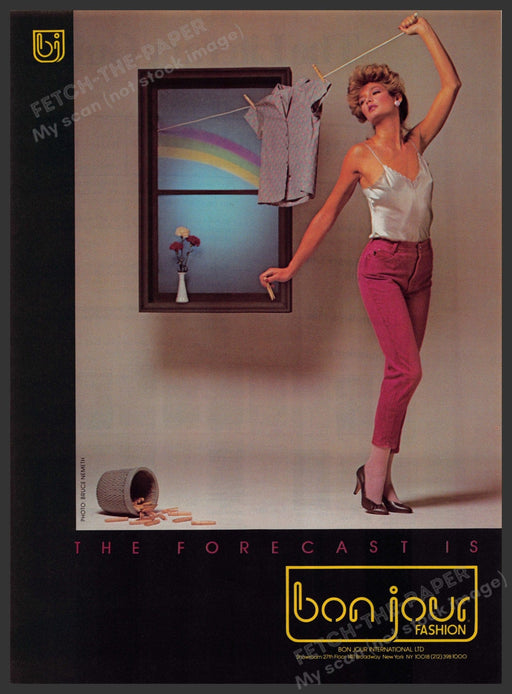 Bon Jour 1980s Print Advertisement 1983 Clothesline Legs Window Fashion Fetch-the-Paper