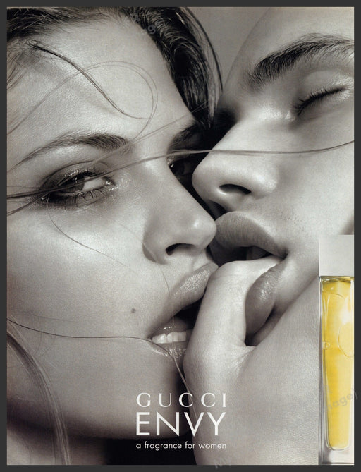 Gucci Envy 2000s Print Advertisement 2005 Sexy Couple Finger Mouth Kiss Fetch-the-Paper