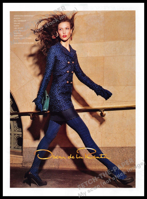 Oscar de la Renta 2010s Print Advertisement 2010 Legs Blue Checkered Tights Fetch-the-Paper