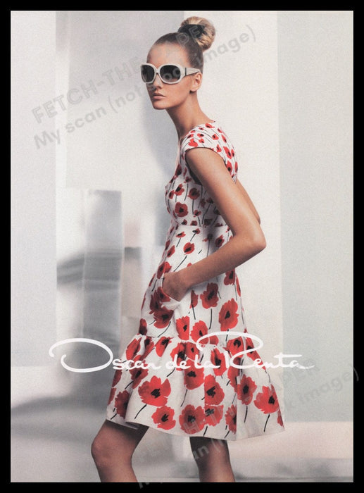 Oscar De La Renta Print Advertisement Ad 2007 Fetch the Paper!