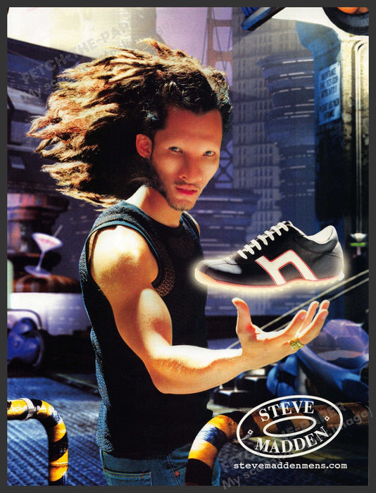 Steve Madden 2000s Print Advertisement 2002 Avatar Male Non Human City Fetch-the-Paper