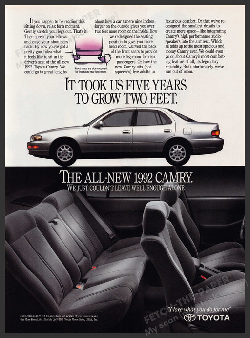 Toyota Camry Car 1990s Print Advertisement Ad 1992 Interior Fetch-the-Paper