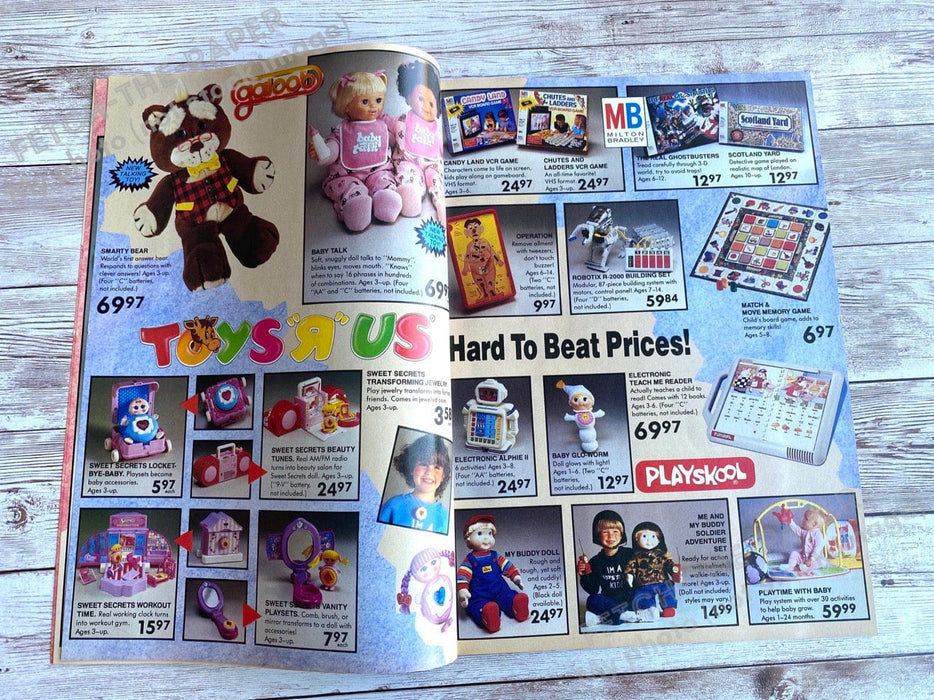 Toys "R" Us "Out of this World" 1980s Catalog Booklet Magazine Insert 1986 Fetch the Paper!