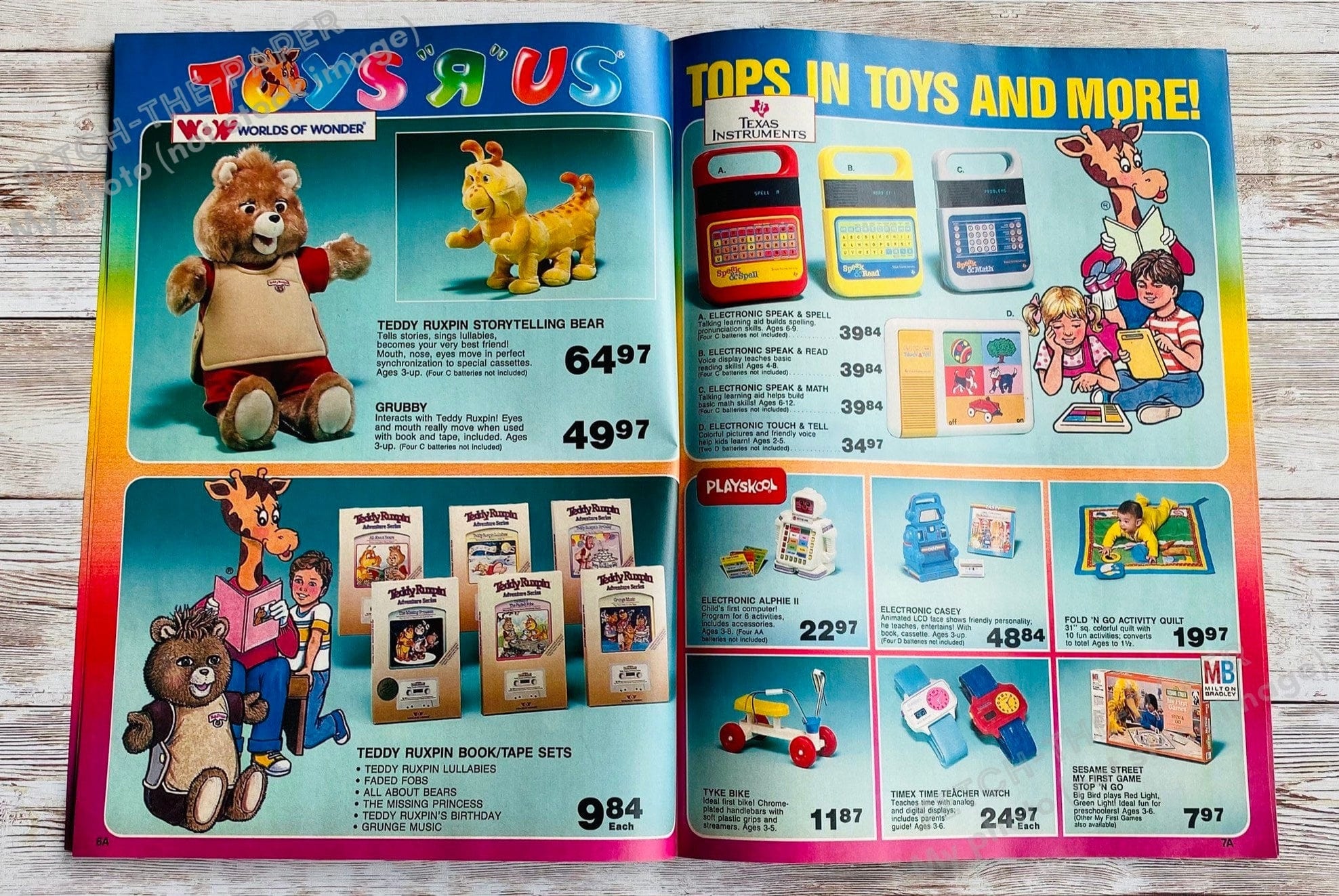 1986 Toys "R" Us Summer Fun Book Toy Catalog / Booklet Magazine Insert