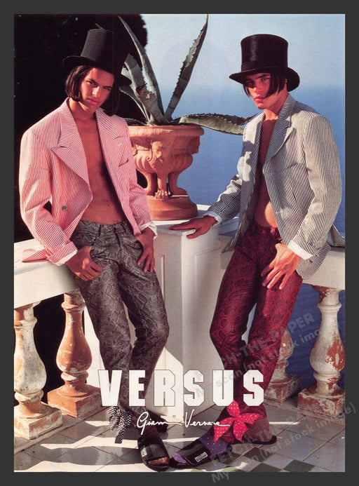 1995 Gianni Versace "Verses" Male Model Tophats Print Advertisement Ad