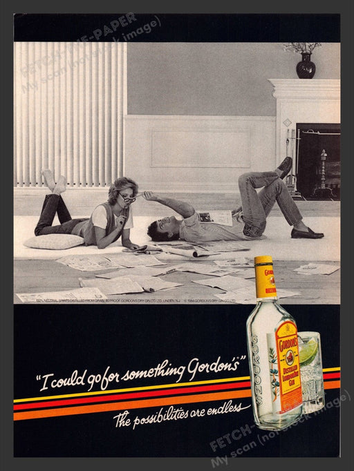1984 Gordon's London Dry Gin Couple w/Newspapers on Floor Print Advertisement Ad