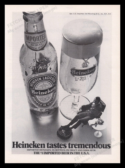 Heineken Lager Beer 1970s Print Advertisement Ad 1972 Small Man in Chair Fetch the Paper!