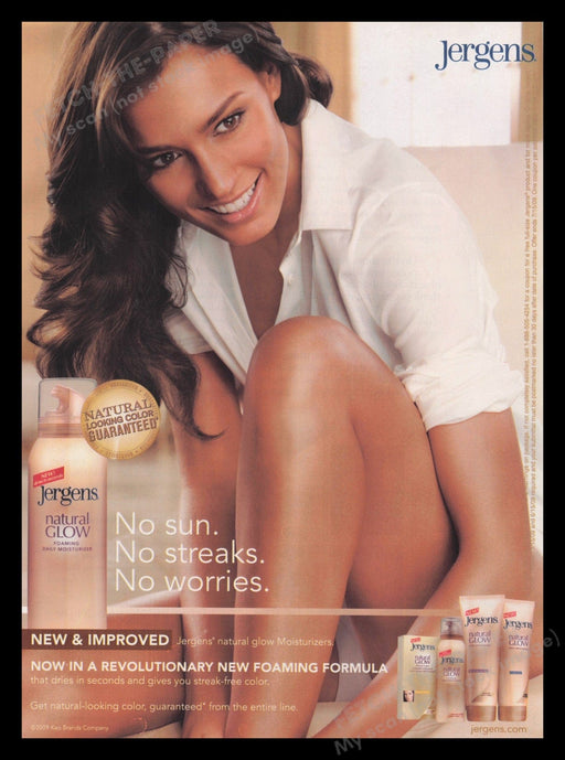 Jergens 2000s Print Advertisement Ad 2009 Natural Glow Legs Suntan Fetch the Paper!