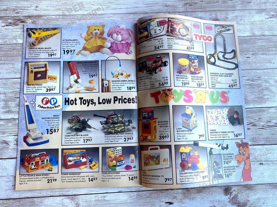 Toys "R" Us "Out of this World" 1980s Catalog Booklet Magazine Insert 1986 Fetch the Paper!