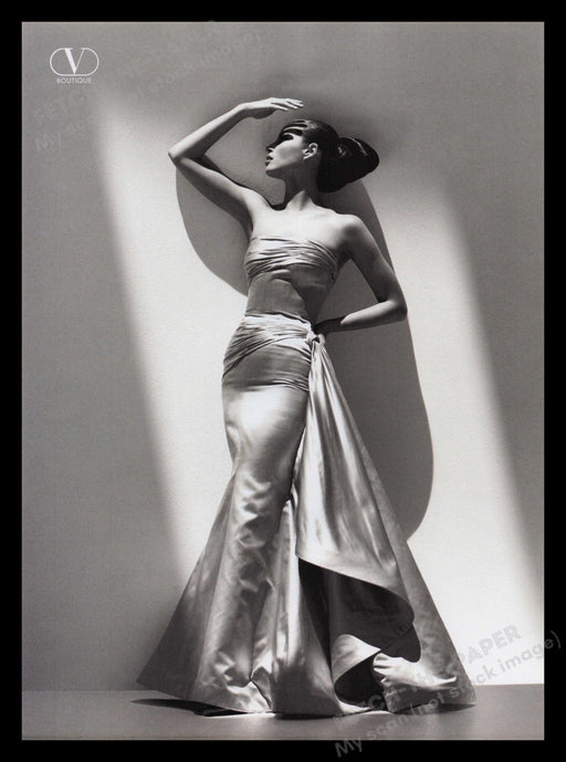 Valentino 1990s Print Advertisement 1995 Christy Turlington Gown Super Model Fetch the Paper!